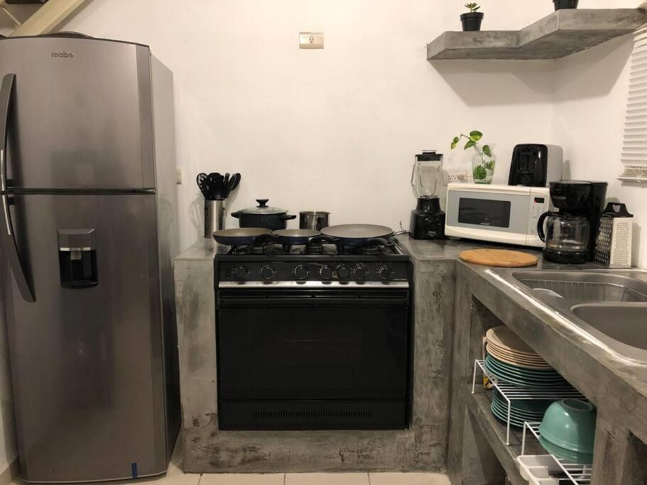 Comfortable And Private House 2 Bedrooms Wifi Parking Free 蒙特雷 外观 照片