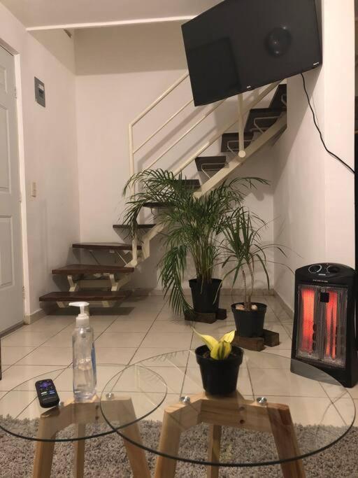 Comfortable And Private House 2 Bedrooms Wifi Parking Free 蒙特雷 外观 照片