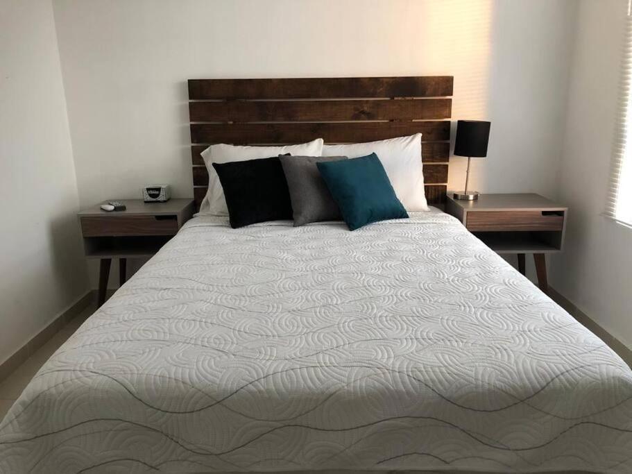 Comfortable And Private House 2 Bedrooms Wifi Parking Free 蒙特雷 外观 照片